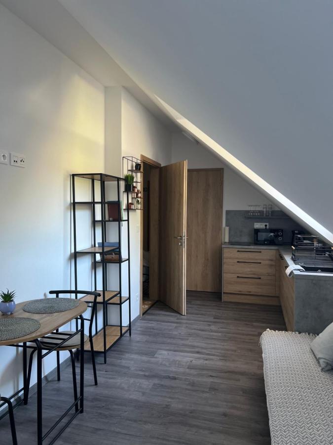 Hobiti Apartman - Frodo Černá v Pošumaví Extérieur photo