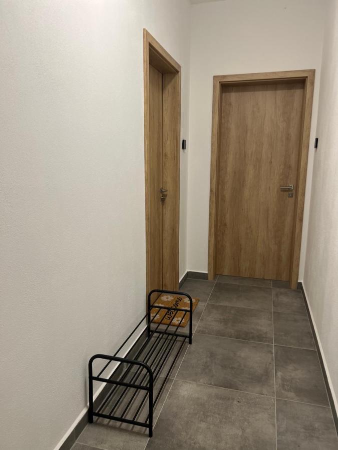 Hobiti Apartman - Frodo Černá v Pošumaví Extérieur photo